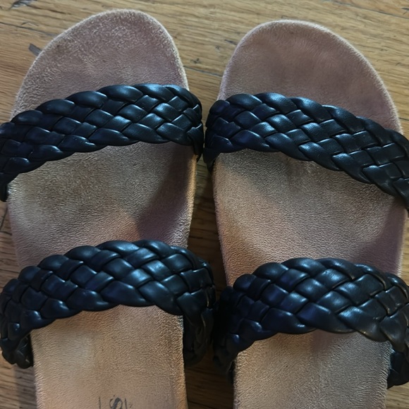 Cliffs Sandals - Picture 3 of 4